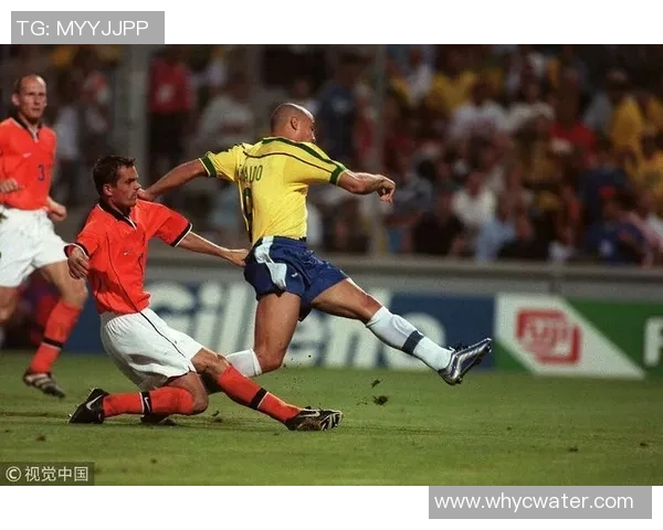 中国近代足球十大球星精彩回顾与影响力分析 中国近代足球十大球星精彩回顾与影响力分析