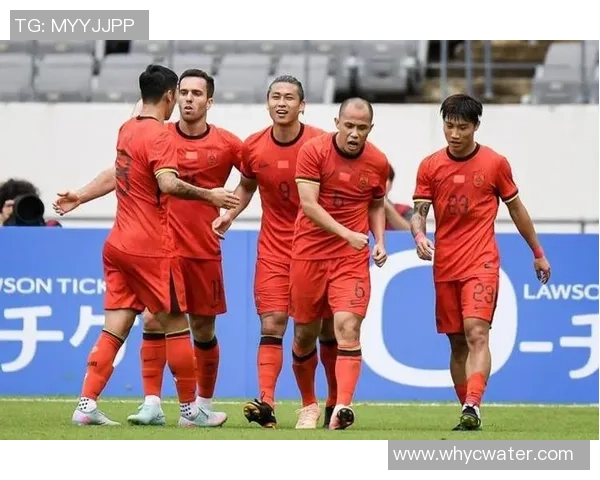 国足球星年薪达七千万背后为何引发社会热议及其对足球发展的深远影响 国足球星年薪达七千万背后为何引发社会热议及其对足球发展的深远影响