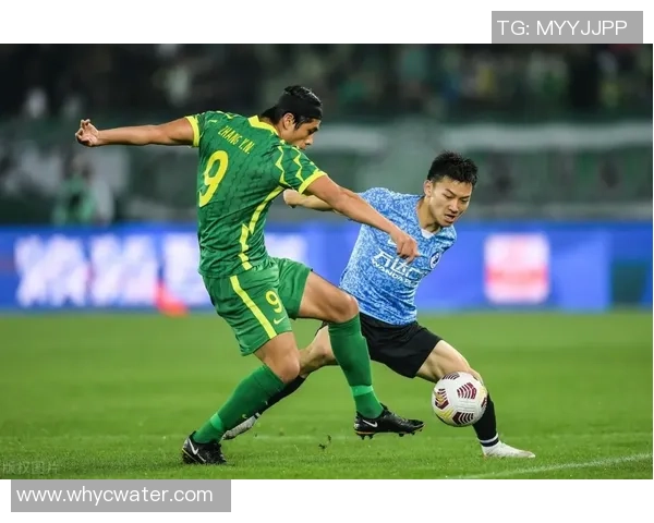 足球场上白白胖胖的球星是谁?他为何能成为焦点引发热议 足球场上白白胖胖的球星是谁?他为何能成为焦点引发热议