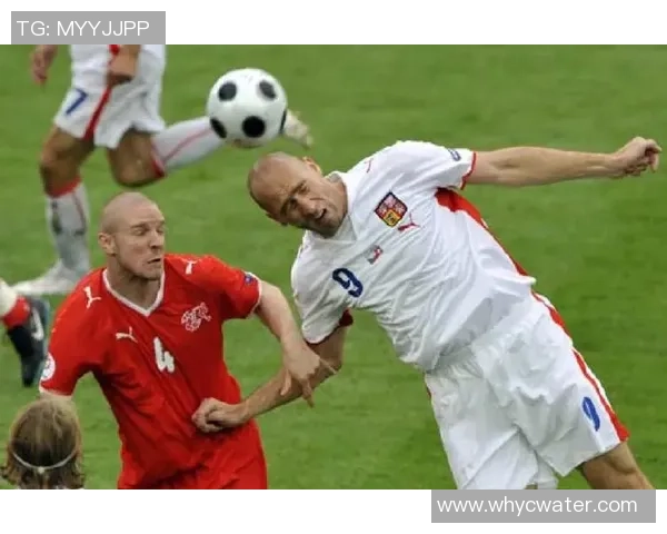 神秘足球巨星背后的传奇故事与不为人知的成长轨迹